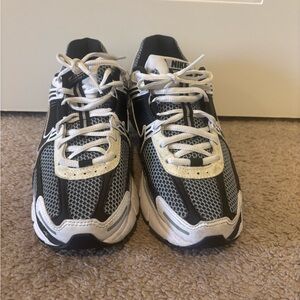 Nike Black and White Athletic Shoes